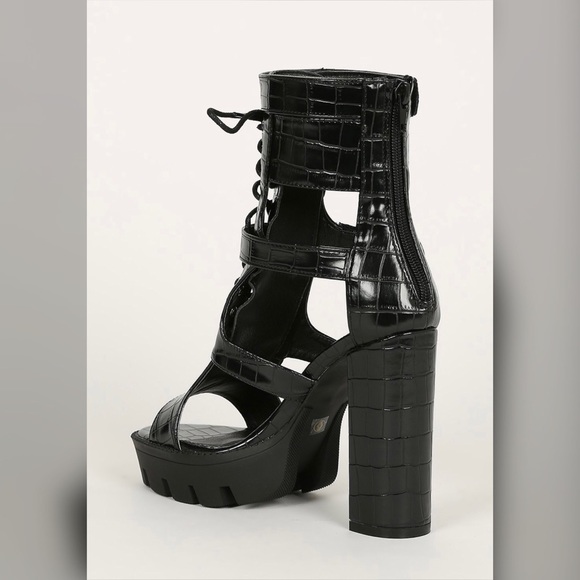 ☠️ Last Pair!!! Cage Booties - Picture 4 of 4